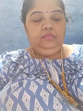 tamilthanushri's Live XXX Chat