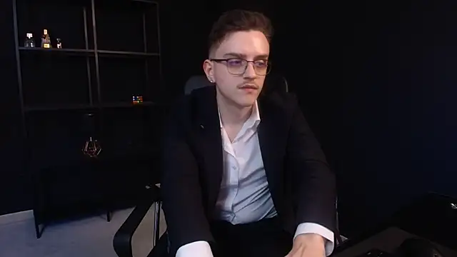 FelixStarkk 라이브 XXX 채팅