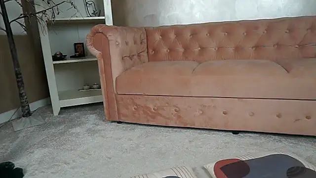 TinyCassy Adlı Modelin Canlı XXX Sohbeti