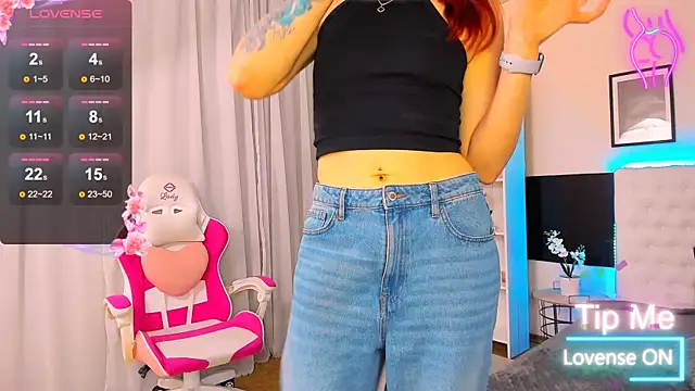 แชท XXX สดของ KiraNeeww