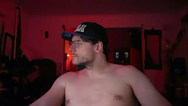 MasterDaddyCool's Live XXX Chat