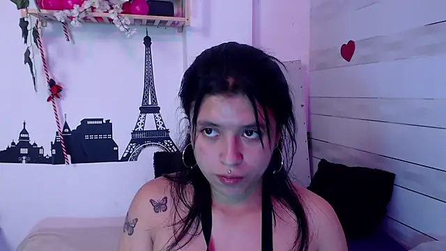Chat +18 de petite_coral ao vivo