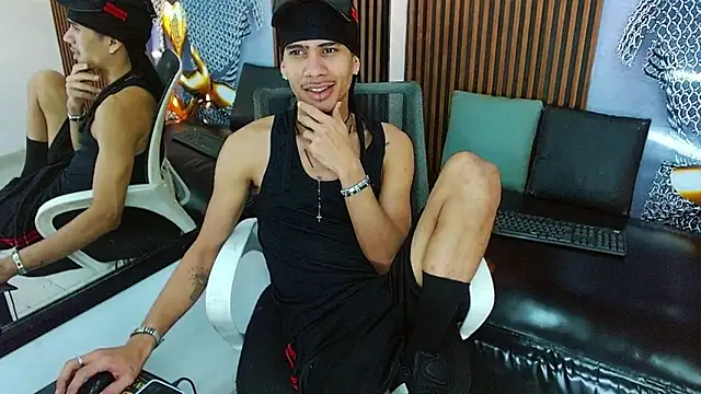 Skinny_cute_Alyer's Live XXX Chat