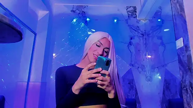 Isabella_stanford2 Adlı Modelin Web Kamerası Şovu