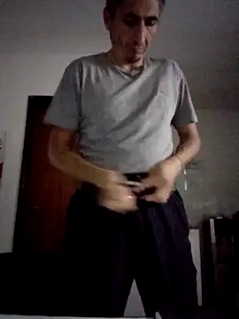 Alejandro83bsf Chat XXX live
