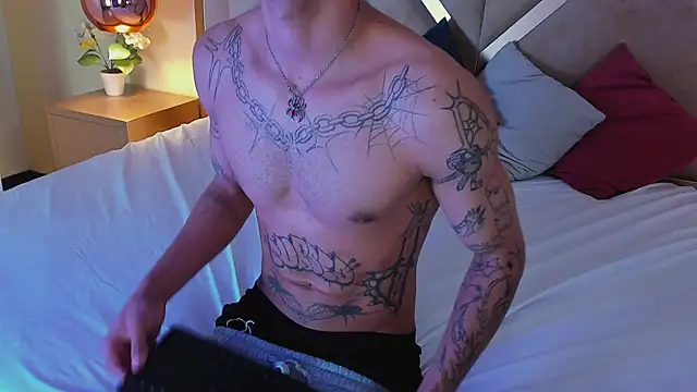 Enzo_Hunter's Live XXX Chat