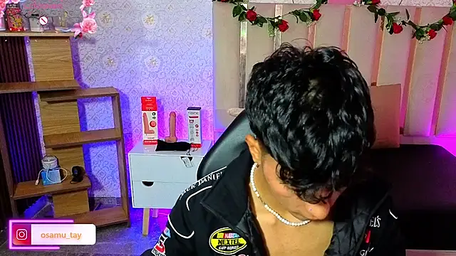 Show modela osamu_tay na web-kameri