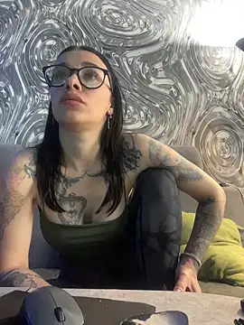 Queen_of_pain Adlı Modelin Canlı XXX Sohbeti
