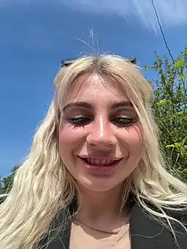 Ashley-Urban's Live XXX Chat