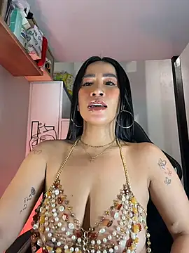 AsianMilfSheryl's Webcam Show