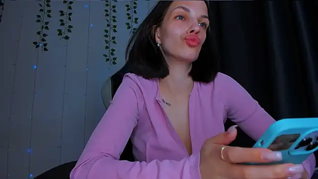 KarlaSim's Live XXX Chat