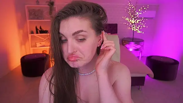 EmmyCharmm's Live XXX Chat