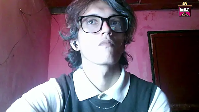 cherryuwu Webcam-Show