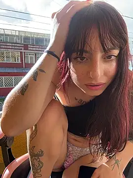 Czat XXX na żywo – Mia_fiire