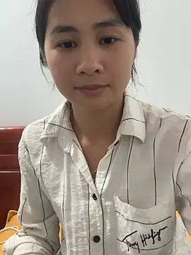 LittleSun_ Adlı Modelin Canlı XXX Sohbeti