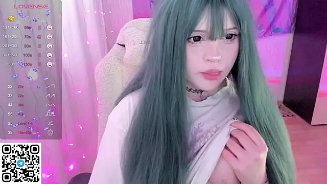 دردشة SelenaCute الجنسية المباشرة