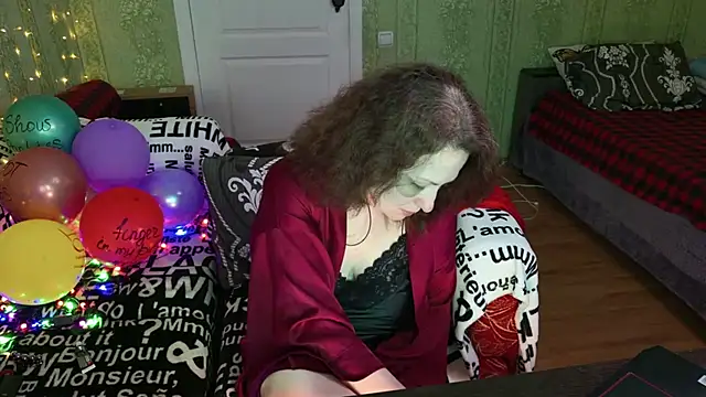 MarleneDietrich's Live XXX Chat