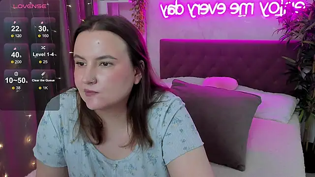 دردشة FeralPeach الجنسية المباشرة