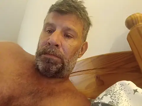 stud2512 élő XXX-chatje