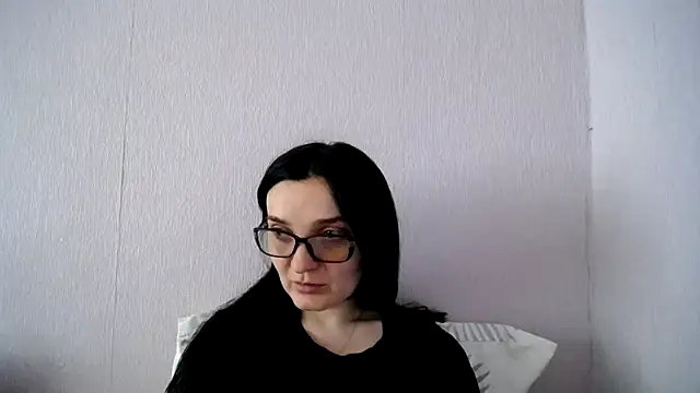Shiny_gine's Live XXX Chat