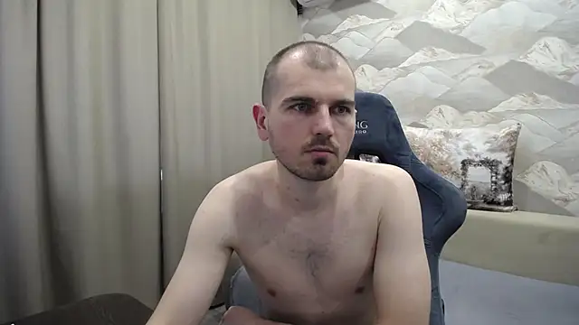 SerzhKorol1 Show in webcam