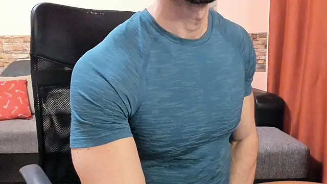 Chat XXX en directo de HotHunkTrainer