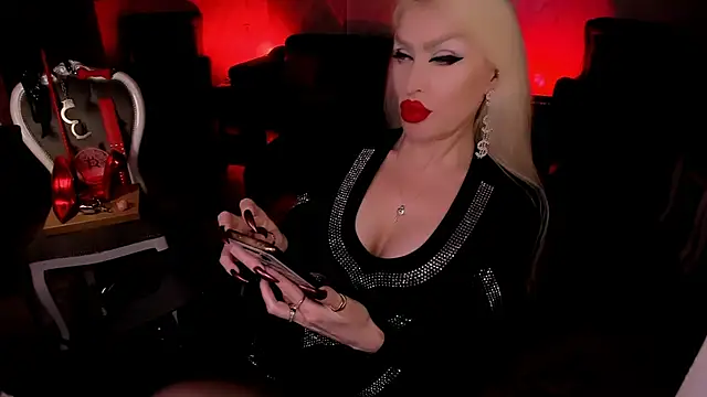 FinDomGod Live XXX-chat