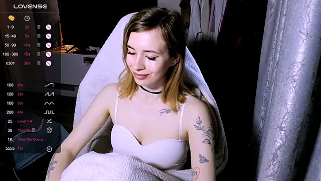 ZoyaMill Live XXX-chat