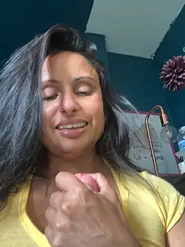 Angelaarayexx Show in webcam