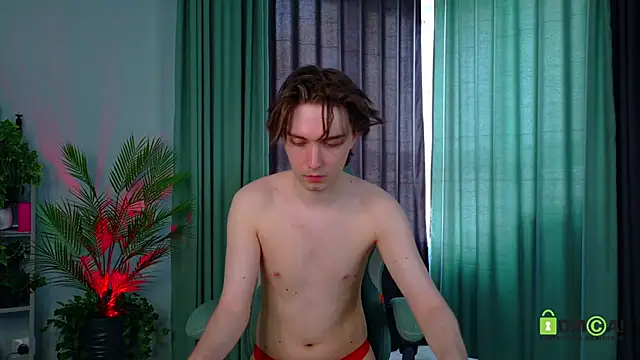 Low_Key_Heat Webcam Show