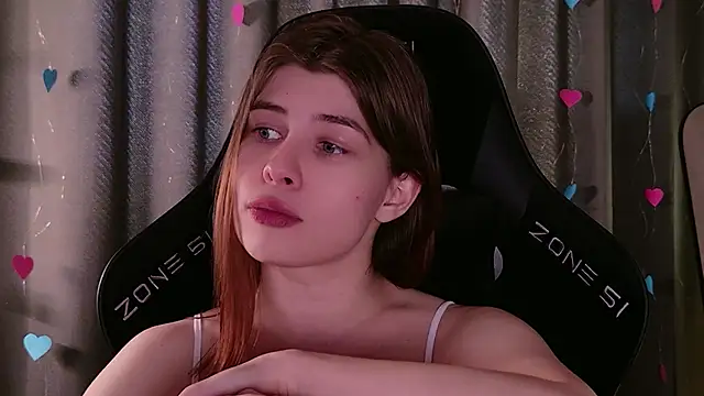 inside_tori Show Webcam