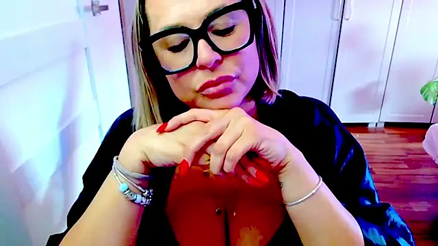 teaseDiana's Live XXX Chat