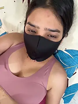 Show modela SWEET_AARU1 na web-kameri