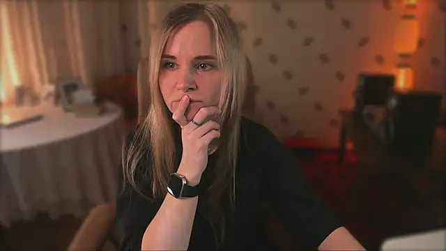 MiaSparkes' Live XXX Chat