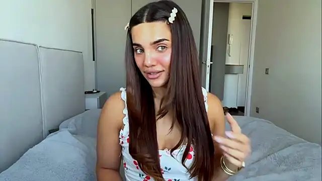 MelindaReny élő XXX-chatje