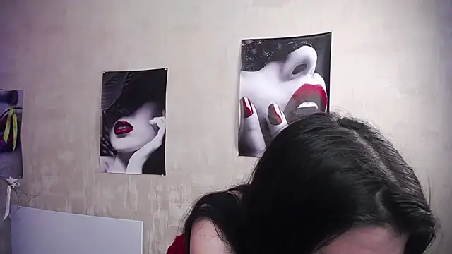 Chat +18 de EvelinCuper_ ao vivo