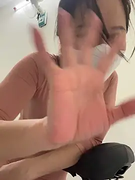___Erin___ 现场XXX聊天