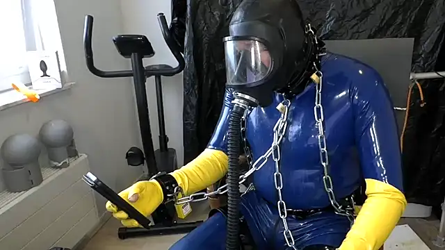 latexslaveboy Webcam show