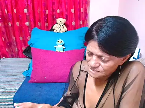 sluttyrox Show Webcam