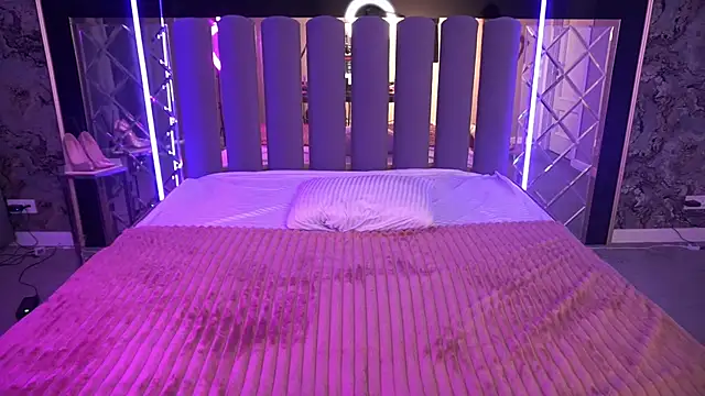 Snow_WhiteeeX's Live XXX Chat