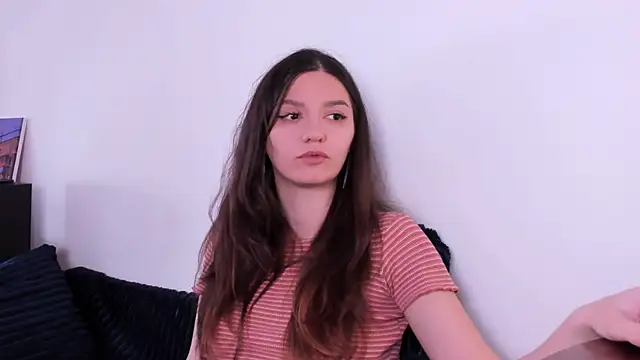 Онлайн чат XXX miabellee_