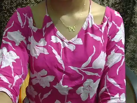 Adorable_Ayesha live XXX chat