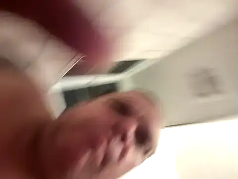 HoldThisForMePlease Show Webcam