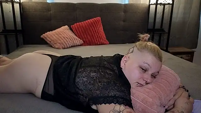 Lady_Peggi: απευθείας συνομιλία ΧΧΧ