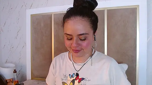 ArielleWilde Adlı Modelin Canlı XXX Sohbeti