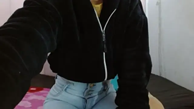 camila_williamss Adlı Modelin Canlı XXX Sohbeti