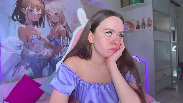 Živý XXX chat CheekySashaCharm