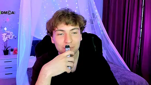 joseph_bear_'s Webcam Show