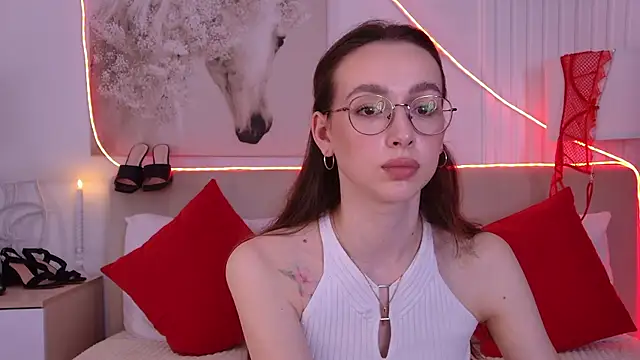 Emily_Simon – Naživo XXX chat