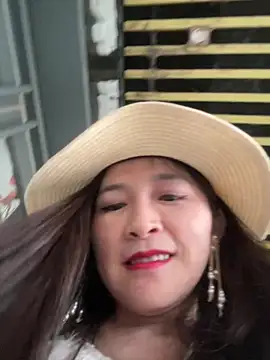 yinyin326 Obrolan Langsung XXX